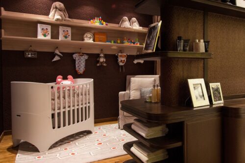 17 Diaper changing station-1