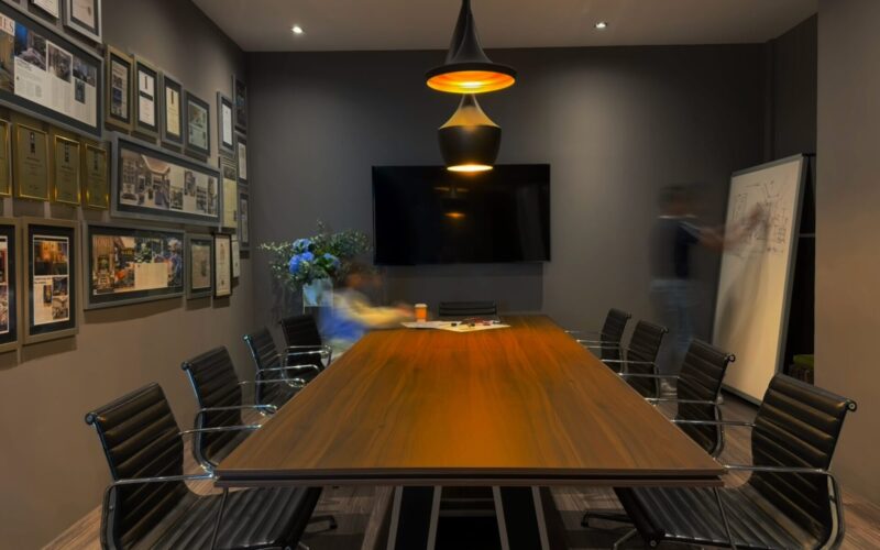 SuMisura_SuMisura Office Meeting Room